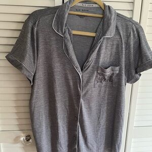 Rae Dunn “Be Kind” Short-Sleeve Button-Front Gray Pajama Top Medium